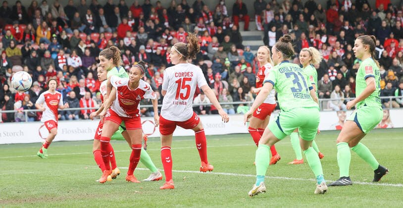 Marina Hegering Wolfsburg 31 , Goal to 1 0 for Wolfsburg, 1 FC Koeln vs VfL Wolfsburg, Football, Flyeralarm Frauen Bundesliga, 8 Spieltag, 27 11 2022, DFL REGULATES PROHIBIT ANY USE OF PHOTOGRAPHS AS IMAGE SEQUENCES AND OR QUASI VIDEO, 1 FC Koeln vs VfL Wolfsburg, Football, Flyeralarm Frauen Bundesliga, 8 Spieltag, 27 11 2022 Koeln Copyright: xJoergxNiebergall Eibner-Pressefox EP_JNL