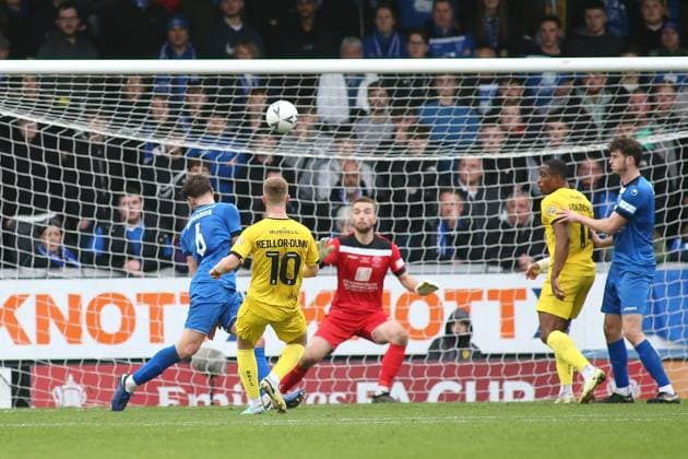 Burton Albion v Chippenham Town FA Cup 27 11 2022. Second Round Davis Keillor-Dunn of Burton Albion (10) blazes a shot over the bar during the FA Cup match between Burton Albion and Chippenham Town at the Pirelli Stadium, Burton upon Trent, England on 27 November 2022. Burton upon Trent Pirelli Stadium Staffordshire England Editorial use only , Copyright: xMickxHaynesx PSI-16461-0016