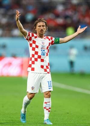Mandatory Credit: Photo by Kieran McManus Shutterstock (13634907al) Luka Modric of Croatia Croatia v Canada, FIFA World Cup, WM, Weltmeisterschaft, Fussball 2022, Group F, Football, Khalifa International Stadium, Ar-Rayyan, Qatar - 27 Nov 2022 Editorial Use Only Croatia v Canada, FIFA World Cup 2022, Group F, Football, Khalifa International Stadium, Ar-Rayyan, Qatar - 27 Nov 2022 Editorial Use Only  Copyright: xKieranxMcManus Shutterstockx 13634907al