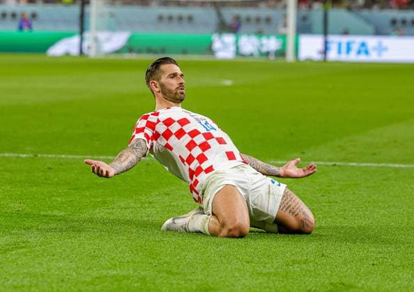 Croatia v Canada 2022 FIFA World Cup, WM, Weltmeisterschaft, Fussball 27 11 2022. Match 27 Goal 2-1 Marko Livaja (14) of Croatia scores a goal and celebrates during the 2022 Fifa World Cup match between Croatia and Canada at Khalifa International Stadium, Doha, Qatar on 27 November 2022. Editorial use only , Copyright: xNigelxKeenex PSI-16412-0019
