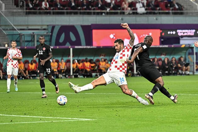 (221127) -- DOHA, Nov. 27, 2022 -- Marko Livaja (2nd R) of Croatia competes during the Group F match between Croatia and Canada at the 2022 FIFA World Cup, WM, Weltmeisterschaft, Fussball at Khalifa International Stadium in Doha, Qatar, Nov. 27, 2022. ) (SP)QATAR-DOHA-2022 WORLD CUP-GROUP F-CRO VS CAN XinxYuewei 