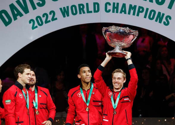 Winner Team Canada L R Vasek Pospisil,Captain Frank Dancevic,Felix Auger Aliassimen and Denis Shapovalov Award Ceremony, Presentation, Joy, Emotion, Davis Cup Final 2022, Palacio de Deportes JosÃ Copyright: xJuergenxHasenkopfx