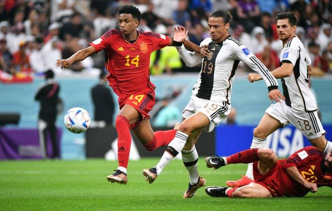 Football, World Cup, 2022, Men, Qatar, Group E, Matchday 2, Al Bayt Stadium Spain Germany 1 1 Leroy Sane GER , Jose Gaya SPA Action FIFA REGULATES PROHIBIT ANY USE OF PHOTOGRAPHS AS IMAGE SEQUENCES AND OR QUASI VIDEO