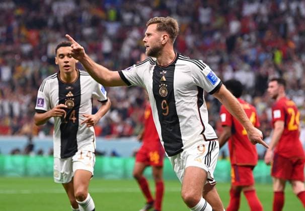 FUSSBALL WM 2022 PRE-ROUND GROUP E Spain Germany 27 11 2022 Niclas Fuellkrug Germany celebrates his goal to 1 1