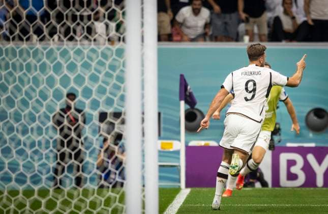 Doha, Qatar 27th Nov, 2022 Goal celebration Niclas Füllkrug Germany Spain Germany Spain World Cup 2022 in Qatar 27 11 2022 Credit Moritz Müller