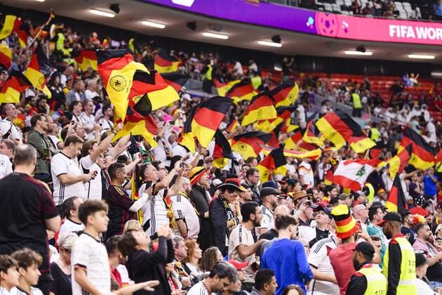 RECORD DATE NOT STATED FIFA World Cup, WM, Weltmeisterschaft, Fussball Qatar 2022 Spain vs Germany Fans o Aficion during the game Spain vs Germany, Corresponding to Group E of the FIFA World Cup Qatar 2022, at Al Bayt Stadium, Al Khor, November 27, 2022. <br><br> Fans o Aficion durante el partido Espana vs Alemania, correspondiente al Grupo E de la Copa Mundial de la FIFA Qatar 2022, en el Estadio at Al Bayt, Al Khor, el 27 de noviembre de 2022. AL KHOR DOHA QATAR  Copyright: xMarcioxMachadox 20221127_13708