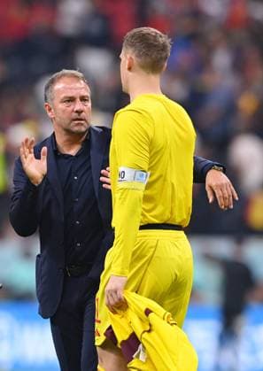 FOOTBALL World Cup 2022 PRE-ROUND GROUP E Spain Germany 27 11 2022 final cheer Germany national coach Hansi Flick left clears goalkeeper Manuel Neuer right