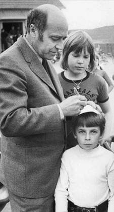 Local Caption