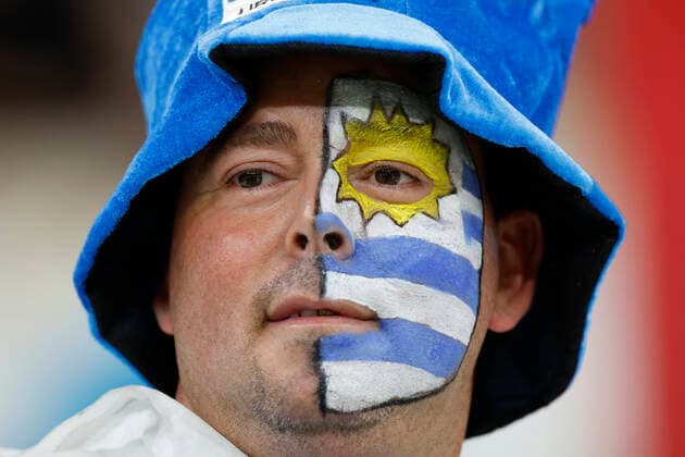 A fan of Uruguay attens the FIFA World Cup, WM, Weltmeisterschaft, Fussball soccer match of the group phase between Portugal and Uruguay at Lusail stadium in Lusail, Qatar, 28 November 2022. World Cup 2022: Portugal vs. Uruguay !ACHTUNG: NUR REDAKTIONELLE NUTZUNG!  Copyright: xJUANxIGNACIOxRONCORONIx GR1202 20221128-f3890e0b96cb685ce5d2e8adf580fac4d38e6a31