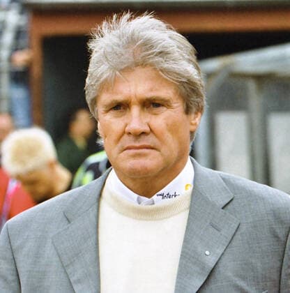 RECORD DATE NOT STATED Aus 1. BL. Saison 1998 99 VfL Wolfsburg - 1. FC Nürnberg 1:1 am 08.05.1999. Im Foto: FC Trainer Friedel Rausch *** From 1 BL season 1998 99 VfL Wolfsburg 1 FC Nuremberg 1 1 on 08 05 1999 In photo FC coach Friedel Rausch