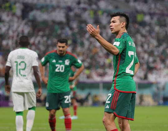 Saudi Arabia v Mexico 2022 FIFA World Cup, WM, Weltmeisterschaft, Fussball Hirving Lozano reacts Mexicos third goal was ruled out for offside during the 2022 FIFA World Cup Group C match at Lusail Stadium, Lusail Content Not Available For UK Newspapers Copyright: xPaulxChestertonx FIL-17655-0145 UK Newspapers OUT