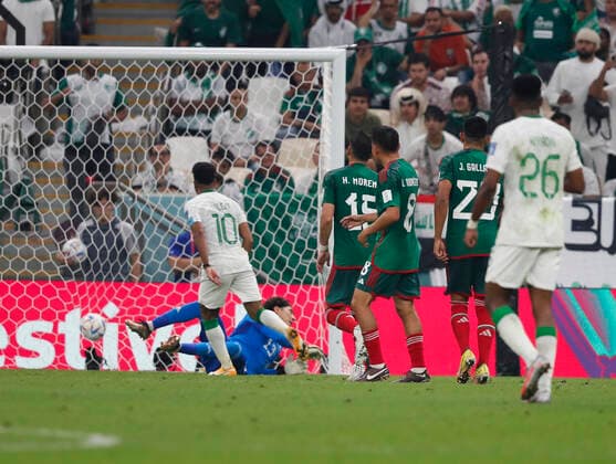 Saudi Arabia v Mexico 2022 FIFA World Cup, WM, Weltmeisterschaft, Fussball Salem Al-Dawsari scores Saudi Arabias first goal during the 2022 FIFA World Cup Group C match at Lusail Stadium, Lusail Content Not Available For UK Newspapers Copyright: xPaulxChestertonx FIL-17655-0188 UK Newspapers OUT