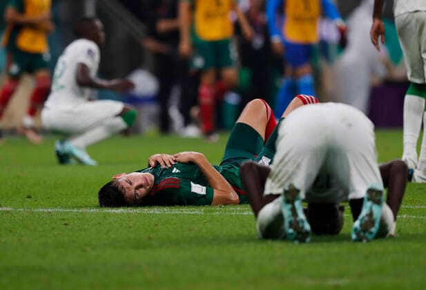 Saudi Arabia v Mexico 2022 FIFA World Cup, WM, Weltmeisterschaft, Fussball Uriel Antuna of Mexico shows dejection after Mexico are knocked out of the 2022 FIFA World Cup Group C match at Lusail Stadium, Lusail Content Not Available For UK Newspapers Copyright: xPaulxChestertonx FIL-17655-0205 UK Newspapers OUT