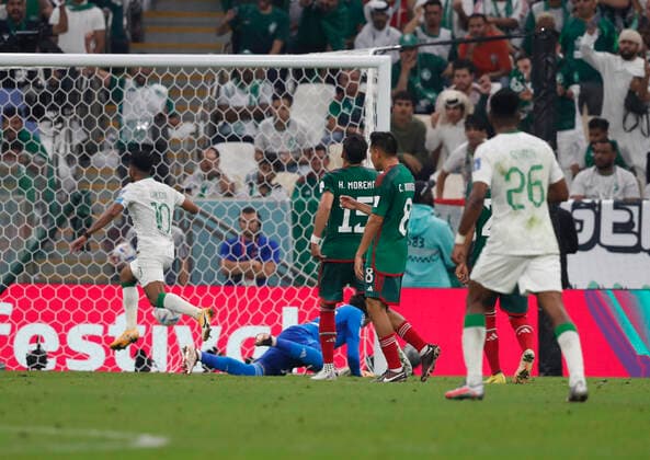 Saudi Arabia v Mexico 2022 FIFA World Cup, WM, Weltmeisterschaft, Fussball Salem Al-Dawsari scores Saudi Arabias first goal during the 2022 FIFA World Cup Group C match at Lusail Stadium, Lusail Content Not Available For UK Newspapers Copyright: xPaulxChestertonx FIL-17655-0228 UK Newspapers OUT