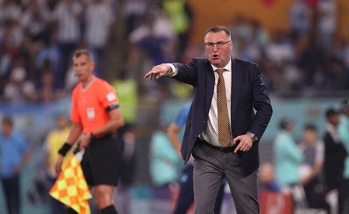 Poland coach Czeslaw Michniewicz reacts during a FIFA World Cup, WM, Weltmeisterschaft, Fussball soccer match of the group phase between Poland and Argentina at 974 Stadium in Doha, Qatar 30 November 2022. World Cup 2022: Poland vs. Argentina !ACHTUNG: NUR REDAKTIONELLE NUTZUNG!  Copyright: xJuanxIgnacioxRoncoronix GR3414 20221130-7011d809e4247b671d9e4e210602a60f4d972612