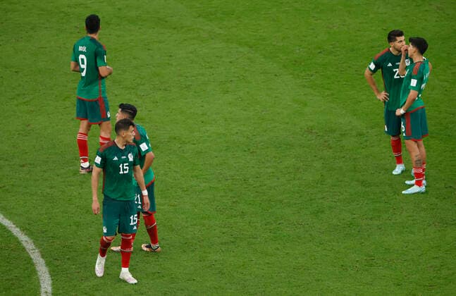 Players from Mexico react when their team is eliminated a FIFA World Cup, WM, Weltmeisterschaft, Fussball soccer match of the group phase between Saudi Arabia and Mexico at Lusail stadium, Qatar 30 November 2022. Soccer World Cup: Saudi Arabia vs. Mexico !ACHTUNG: NUR REDAKTIONELLE NUTZUNG!  Copyright: xEstebanxBibax GR3355 20221130-9cb4971c5244471598c458d73b1eb5ca7f7d9f1e