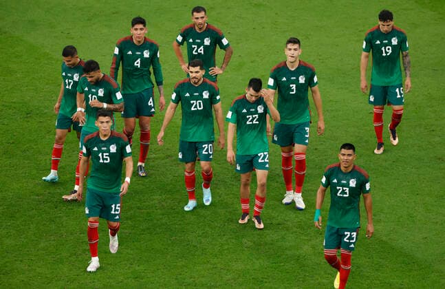 Players of Mexico react during the FIFA World Cup, WM, Weltmeisterschaft, Fussball soccer match of the group phase between Saudi Arabia and Mexico at Lusail stadium, Qatar 30 November 2022. World Cup 2022: Saudi Arabia vs. Mexico !ACHTUNG: NUR REDAKTIONELLE NUTZUNG!  Copyright: xEstebanxBibax GR3342 20221130-090bf14997973e0461bee813a9a24be5b4f8b55d