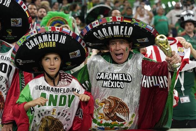 AL DAAYEN, 30-11-2022, Lusail Stadium, World Cup 2022 in Qatar game between Saudi Arabia and Mexico, fans of Mexico Saudi Arabia - Mexico  x19415319x Copyright: