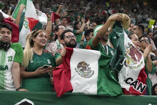 AL DAAYEN, 30-11-2022, Lusail Stadium, World Cup 2022 in Qatar game between Saudi Arabia and Mexico,fans of Mexico Saudi Arabia - Mexico  x19415947x Copyright:
