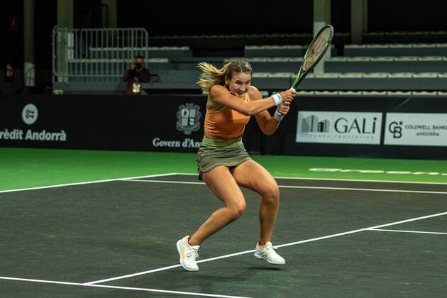 Credit Andorra Open 2022 - WTA, Tennis Damen 125 Victoria JimÃ nez Kasintseva of Andorra in action against Tatjana Maria of Germany during the Credit Andorra Open Women s Tennis Association (WTA) tennis tournament at the Poliesportiu d Andorra in Andorra La Vella, Andorra on November 30, 2022 Andorra La Vella, Andorra  Copyright: xMartinxSilvaxCosentinox originalFilename:silvacosentino-victoria221130_npLfH.jpg