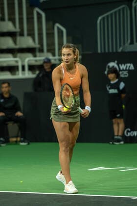 Credit Andorra Open 2022 - WTA, Tennis Damen 125 Victoria JimÃ nez Kasintseva of Andorra in action against Tatjana Maria of Germany during the Credit Andorra Open Women s Tennis Association (WTA) tennis tournament at the Poliesportiu d Andorra in Andorra La Vella, Andorra on November 30, 2022 Andorra La Vella, Andorra  Copyright: xMartinxSilvaxCosentinox originalFilename:silvacosentino-victoria221130_npUAS.jpg