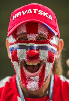 Mandatory Credit: Photo by Michael Zemanek Shutterstock (13640359h) Croatia fans enjoy the build up to the game Croatia v Belgium, FIFA World Cup, WM, Weltmeisterschaft, Fussball 2022, Group F, Football, Ahmad Bin Ali Stadium, Ar-Rayyan, Qatar - 01 Dec 2022 Editorial Use Only Croatia v Belgium, FIFA World Cup 2022, Group F, Football, Ahmad Bin Ali Stadium, Ar-Rayyan, Qatar - 01 Dec 2022 Editorial Use Only  Copyright: xMichaelxZemanek Shutterstockx 13640359h