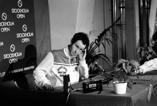 STOCKHOLM 1984 Amerikanske tennisspelaren John McEnroe pa Stockholm opens presskonferens Foto Lars Brundin Sydsvenskan SCANPIX **OUT Kvällsposten, Skanska Dagbladet, Metro Skane** ***BETALBILD*** STOCKHOLM SVERIGE x73038x *** STOCKHOLM 1984 American tennis player John McEnroe at Stockholm opens press conference Photo Lars Brundin Sydsvenskan SCANPIX OUT Kvällsposten, Skanska Dagbladet, Metro Skane BETAL IMAGE STOCKHOLM SWEDEN x73038x  Copyright: xLarsxBrundinx xSydsvenskanx xTTx JOHN MCENROE