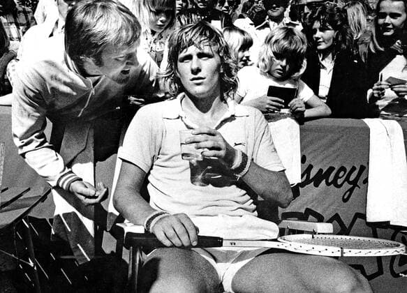 Björn Borg during the break at the tennis DC Davis Cup in Bastad May 1974 Far here good row of his coach Percy Rosberg Bastad Skane x2503x  Copyright: xRolfxGrönwaldxx xSydsvenskanx xIBLxBildbyrax