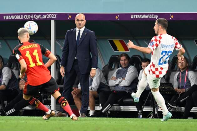 DOHA, QATAR - DECEMBER 01 : Martinez Roberto head coach of Belgian Team coaching in front of the dug-out during the FIFA World Cup, WM, Weltmeisterschaft, Fussball Qatar 2022 Group F match between Croatia and Belgium at the Ahmad Bin Ali Stadium on December 1, 2022 in Doha, Qatar, 1 12 2022 ( Croatia - Belgium - FIFA World Cup Qatar 2022 PhotoNews Panoramic 