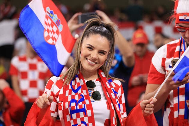 Football - FIFA World Cup, WM, Weltmeisterschaft, Fussball - Group F - Croatia v Belgium 1st December 2022 - FIFA World Cup - Group F - Croatia v Belgium - Croatia fans - Photo: Simon Stacpoole Offside. Doha Qatar *** Fußball FIFA Fussball-Weltmeisterschaft Gruppe F Kroatien gegen Belgien 1. Dezember 2022 FIFA Fussball-Weltmeisterschaft Gruppe F Kroatien gegen Belgien Kroatien-Fans Foto Simon Stacpoole Abseits Doha Katar  Copyright: xSimonxStacpoolexOffside