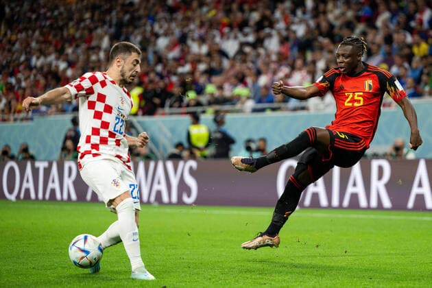 221201 Josip Juranovic of Croatia and Jeremy Doku of Belgium during the FIFA World Cup 2022 football match between Croatia and Belgium on December 1, 2022 in Doha Photo Joel Marklund BILDBYRAN code JM JM0397 bbeng football football soccer fotball world cup football world cup football world cup 2022 fifa world cup 2022 croatia croatia belgium belgium,  Copyright: JOELxMARKLUND BB221201JM060
