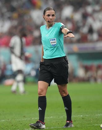 01.12.2022, Al Bayt Stadium, Doha, QAT, WM FIFA 2022, Group E, Costa Rica vs Deutschland, im Bild Schiedsrichter Stephanie Frappart (Frankreich) Doha Al Bayt Stadium Qatar *** 01 12 2022, Al Bayt Stadium, Doha, QAT, World Cup FIFA 2022, Group E, Costa Rica vs Germany, in picture referee Stephanie Frappart France Doha Al Bayt Stadium Qatar  eu-images-506