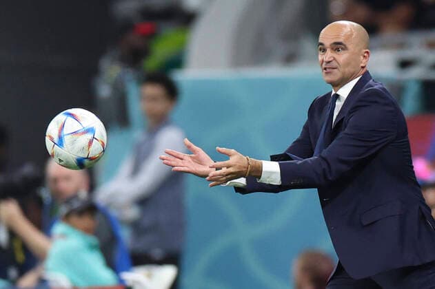 (221201) -- AL RAYYAN, Dec. 1, 2022 -- Roberto Martinez, head coach of Belgium, gestures during the Group F match between Croatia and Belgium at the 2022 FIFA World Cup, WM, Weltmeisterschaft, Fussball at Ahmad Bin Ali Stadium in Al Rayyan, Qatar, Dec. 1, 2022. ) (SP)QATAR-AL RAYYAN-2022 WORLD CUP-GROUP F-CRO VS BEL LixMing 