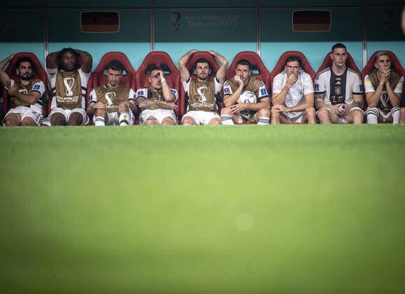 Sport Bilder des Tages Germany vs Costa Rica German players on the bench during Germany vs Costa Rica at Al Bayt Stadium in Doha, Catar, today December 1, 2022. Copyright: xx AB4I6833