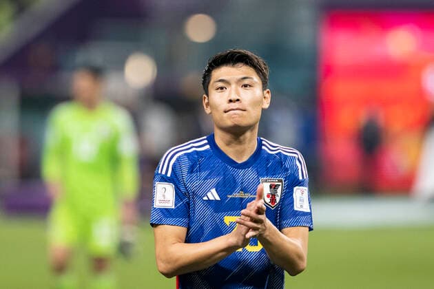 DOHA, QATAR - DECEMBER 01: Shuto Machino of Japan applauds the fans after the FIFA World Cup, WM, Weltmeisterschaft, Fussball Qatar 2022 Group E match between Japan and Spain at Khalifa International Stadium on December 1, 2022 in Doha, Qatar. (Photo by Sebastian Frej) WCS  Copyright: xSebastianxFrej