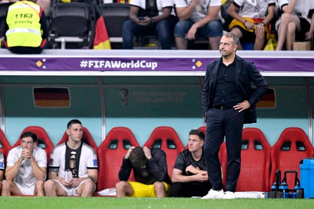 Sport Themen der Woche KW48 Sport Bilder des Tages FLICK Hans Dieter Team Deutschland FIFA World Cup, WM, Weltmeisterschaft, Fussball 2022 in Katar Vorrundenspiel Gruppe E Costa Rica - Deutschland am 01.12 .2022 im Al Bayt Stadion DFL REGULATIONS PROHIBIT ANY USE OF PHOTOGRAPHS as IMAGE SEQUENCES and or QUASI-VIDEO *** FLICK Hans Dieter Team Germany FIFA World Cup 2022 in Qatar Preliminary Round Match Group E Costa Rica Germany on 01 12 2022 at Al Bayt Stadium DFL REGULATIONS PROHIBIT ANY USE OF PHOTOGRAPHS as IMAGE SEQUENCES and or QUASI VIDEO Copyright: xLacixPerenyix