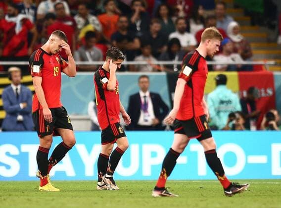 Mandatory Credit: Photo by Michael Zemanek Shutterstock (13640359ec) Leander Dendoncker of Belgium looks dejected at half-time Croatia v Belgium, FIFA World Cup, WM, Weltmeisterschaft, Fussball 2022, Group F, Football, Ahmad Bin Ali Stadium, Ar-Rayyan, Qatar - 01 Dec 2022 Editorial Use Only Croatia v Belgium, FIFA World Cup 2022, Group F, Football, Ahmad Bin Ali Stadium, Ar-Rayyan, Qatar - 01 Dec 2022 Editorial Use Only Copyright: xMichaelxZemanek Shutterstockx 13640359ec