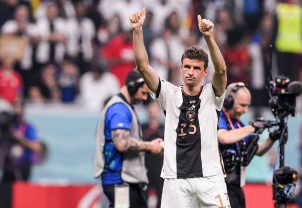 FUSSBALL WM 2022 VORRUNDE GRUPPE E Costa Rica Germany 01 12 2022 Was it his last game in the national team Thomas Mueller Germany says goodbye to the fans