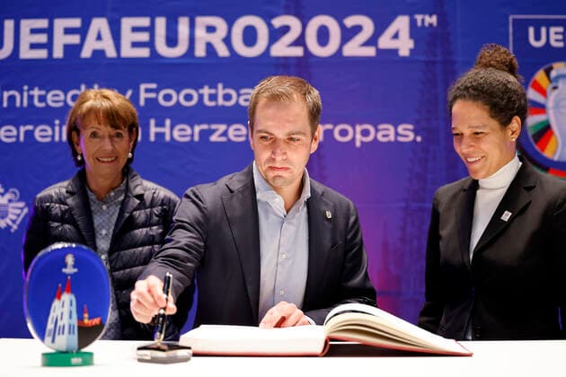 Colognes Lord Mayor Henriette Reker, ex-footballer Philipp Lahm, tournament director of UEFA EURO 2024, and soccer player Celia Sasic, tournament ambassador of UEFA EURO 2024, at the presentation of the plans for the European Football Championship 2024 UEFA EURO 2024 in Germany A total of five matches of the European Football Championship are to be played in Cologne at the RheinEnergie Stadium, including four preliminary round matches and one round of 16 Cologne, 01 12 2022 NRW Germany Copyright: xChristophxHardtx