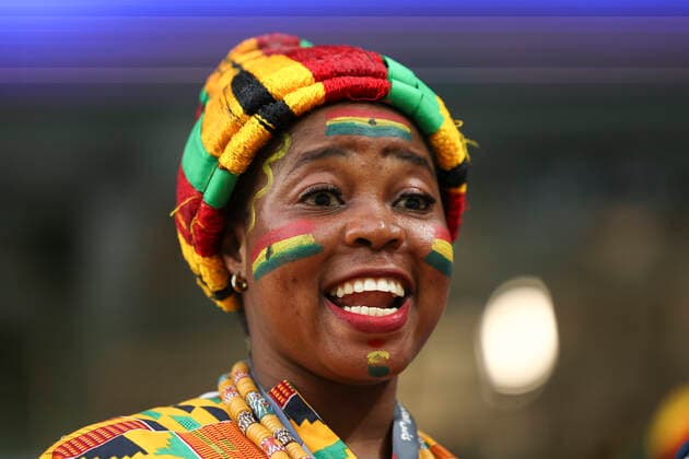 (221202) -- AL WAKRAH, Dec. 2, 2022 -- A fan of Ghana cheers for the team before the Group H match between Ghana and Uruguay at the 2022 FIFA World Cup, WM, Weltmeisterschaft, Fussball at Al Janoub Stadium in Al Wakrah, Qatar, Dec. 2, 2022. ) (SP)QATAR-AL WAKRAH-2022 WORLD CUP-GROUP H-GHA VS URU PanxYulong 
