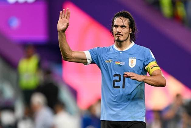 Football, Uruguay striker Edinson Cavani retires from the national team, archive pictures