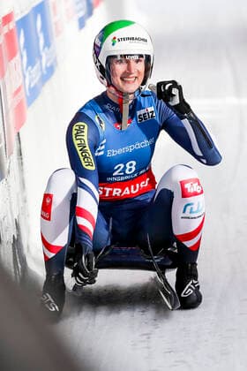 Bilder des Jahres, Sport 12 Dezember Sport Themen der Woche KW48 LUGE - FIL WC Innsbruck INNSBRUCK,AUSTRIA,03.DEC.22 - LUGE - FIL World Cup, artificial track, singles ladies. Image shows the rejoicing of Madeleine Egle (AUT).  GEPAxpictures xPatrickxSteiner