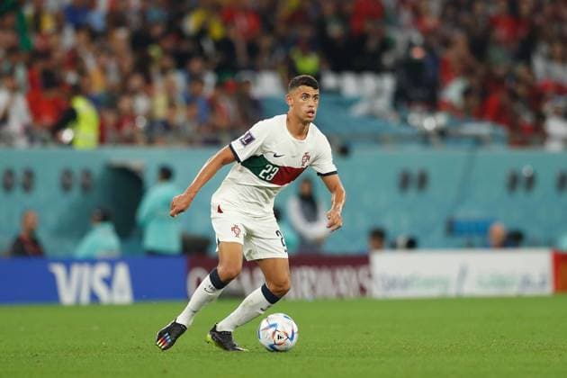 Matheus Nunes (POR), DECEMBER 2, 2022 - Football Soccer : FIFA World Cup, WM, Weltmeisterschaft, Fussball Qatar 2022 Group stage Group H match between Korea 2-1 Portugal at the Education City Stadium in Doha, Qatar. Noxthirdxpartyxsales  (205419980)