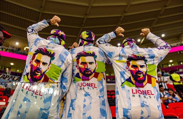 Argentina v Australia 2022 FIFA World Cup, WM, Weltmeisterschaft, Fussball 03 12 2022. Round of 16 Argentina fans during the 2022 FIFA World Cup Round of 16 match between Argentina and Australia at Ahmad bin Ali Stadium, Al Rayyan, Qatar on 3 December 2022. Editorial use only , Copyright: xNigelxKeenex PSI-16494-0004