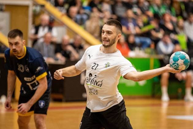 Omer Mehmedovic of Gracanica, left, and Denis Harabis of Karvina in action during the men s Handball European Cup 3th round opening game Union Karvina vs Gracanica in Karvina, Czech Republic, December 3, 2022. (CTKxPhoto VladimirxPrycek) CTKPhotoP2022120305556  P2022120305556