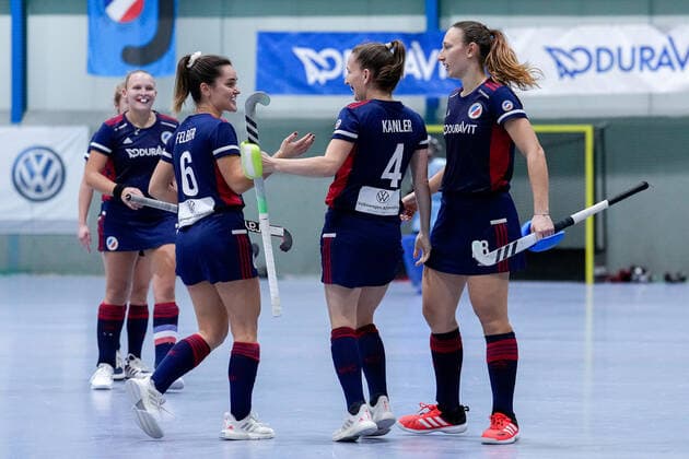 from left Stine Kurz MHC, 27 , Fiona Felber MHC, 6 , Nadine Kanler MHC, 4 , Charlotte Gerstenhöfer MHC, 28 , players of Mannheimer HC MHC , celebrating the goal to 7 2, celebration, goal, celebration, celebration about the goal, optimistic, game scene, highlight, action, action, 03 12 2022, Mannheim Germany , indoor field hockey, 1 Bundesliga Süd, women, Mannheimer HC Feudenheimer HC xozx