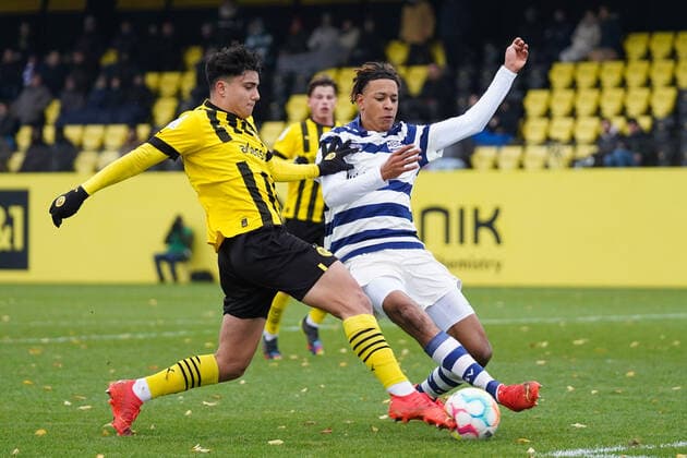 Sunday, 04 12 2022 Season 2022 2023 11 Matchday A Junior Bundesliga, U19 Bundesliga at BVB Fußballpark Hohenbuschei, Dortmund, Germany BV Borussia Dortmund U19 MSV Duisburg U19 Vincenzo Onofrietti