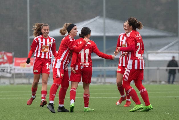Football, Women, Season 2022 2023, Regionalliga Nordost 12 Matchday , SV Blau Weiss Hohen Neuendorf 1 FC Union Berlin, v l Ginger Schulz 1 FC Union Berlin , Luca Marie Scheel 1 FC Union Berlin , Nour Youssef 1 FC Union Berlin , Pauline Gericke 1 FC Union Berlin , Luise Wildner 1 FC Union Berlin , Jubilation after goal to 0 2, 04 12 2022, Copyright: xSebastianxRäppold MatthiasxKochx