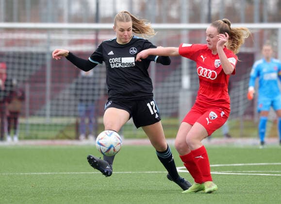 04 12 2022 Football Season 2022 2023 2 Women Football 2 Bundesliga 10 Matchday 1 FC Nürnberg FCN Club FC Ingolstadt 04 FCI DaMa Amelie Thöle Thoele 12, 1 FC Nürnberg FCN Leni Fohrer 15, FC Ingolstadt 04 FCI