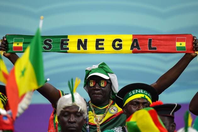 RECORD DATE NOT STATED FIFA World Cup, WM, Weltmeisterschaft, Fussball Qatar 2022 England vs Senegal OF Fans o Aficion during the game England vs Senegal, corresponding to the round of 16 of the FIFA World Cup Qatar 2022, at Al Bayt Stadium, Al Khor, Doha, on December 04, 2022. <br><br> Fans o Aficion durante el partido Inglaterra vs Senegal, correspondiente a los octavos de final de la Copa Mundial de la FIFA Catar 2022, en el Estadio Al Bayt, Al Khor, Doha, el 04 de Diciembre de 2022 AL KHOR DOHA QATAR  Copyright: xIsaacxOrtizx 20221204_3730